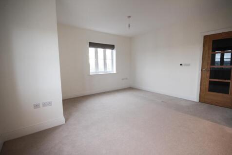Charlock Place, Warfield photo 4