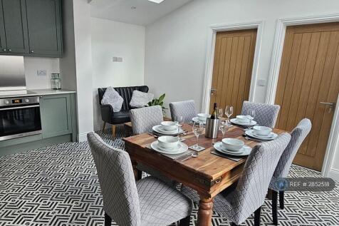 23 Sqm Double Kitchen