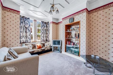 62 Leighton Road-5.jpg