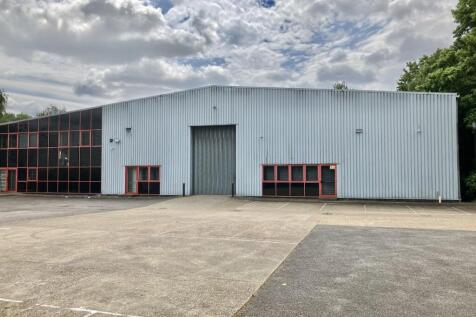 7 Plane Tree Crescent  Main.jpg