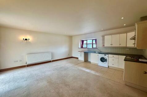 LIVING/KITCHEN