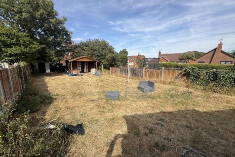 Rear Garden.jpeg