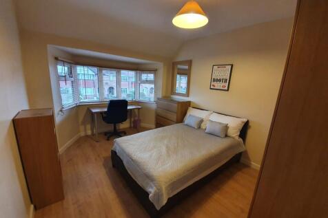 4 Bed House