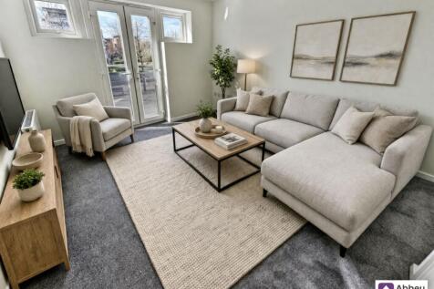 Lounge (Virtually Staged)