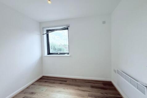 Flat 9 Bell House...