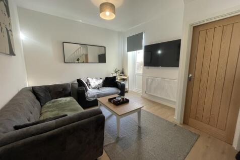 Call 02920 668585 to secure your viewing _66