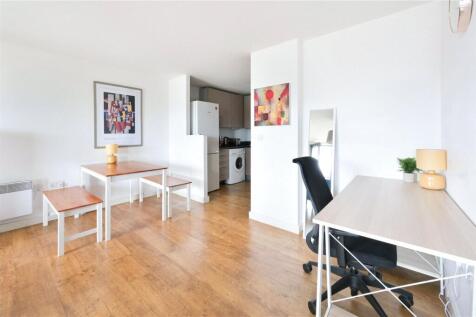 Reception/Kitchen