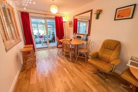 Carshalton Way, Lower Earley, RG6 photo 4