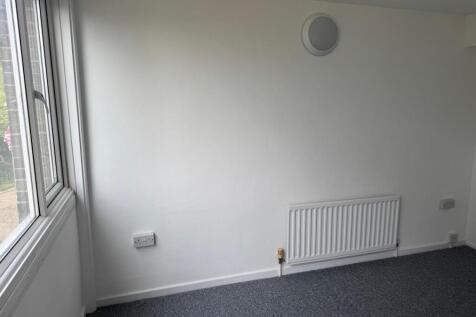 Room 5 New Wall.jpeg