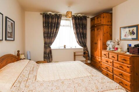 161 Clark Road - Bedroom 1.jpg