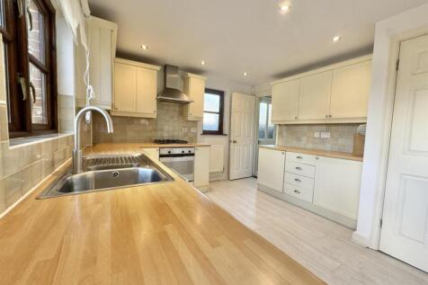 3 Bedroom Detached for SALE