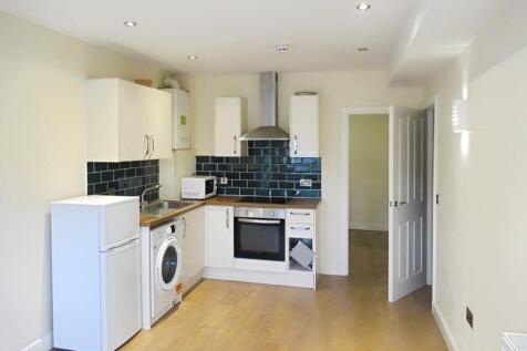 Open-plan Lounge/Kitchen