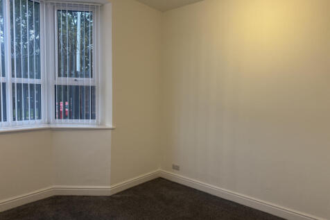 Larkhill Lane, Clubmoor, Liverpool, Merseyside, L13 photo 3