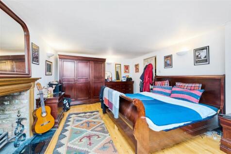 Clapham Common South Side, SW4 photo 4