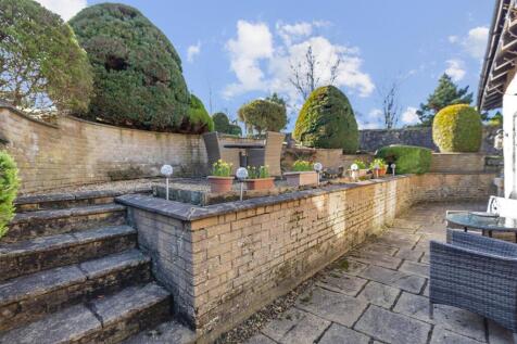 4 bed, 2 bath Detached in Glasgow - Photo 40