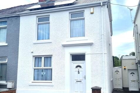 Ammanford, SA18 - property photo