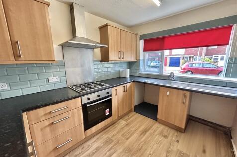 Waltham Close, West Bridgford, NOTTINGHAM photo 5