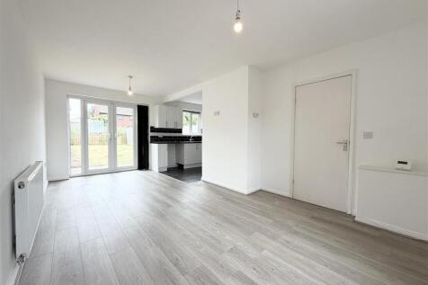 Bridgenorth Road, Pensby photo 3