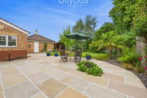 Paved patio 