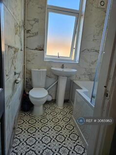 Ash Grove, Manchester, M14 photo 3
