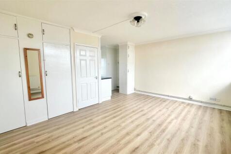 Prince Avenue, Southend-on-Sea photo 4