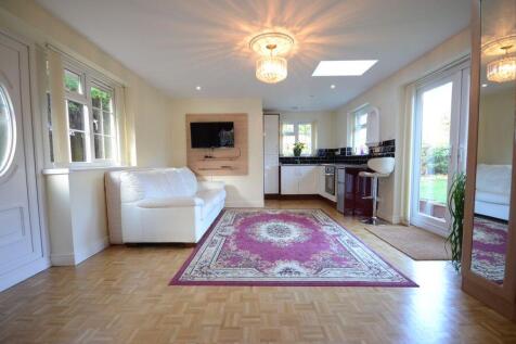 Durand Road, Earley, Berkshire, RG6 photo 4