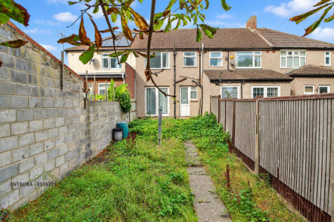 catford_se6_rear_garden_property_view_13
