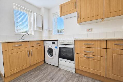 Sandon Close, Rochford, Essex, SS4 photo 3