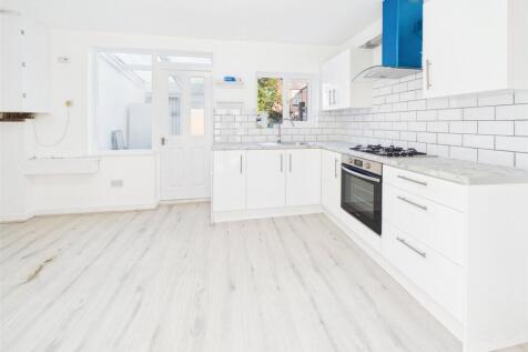 Grainger Avenue, Manchester, Greater Manchester, M12 photo 4