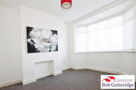 BAY FRONTED SITTING ROOM