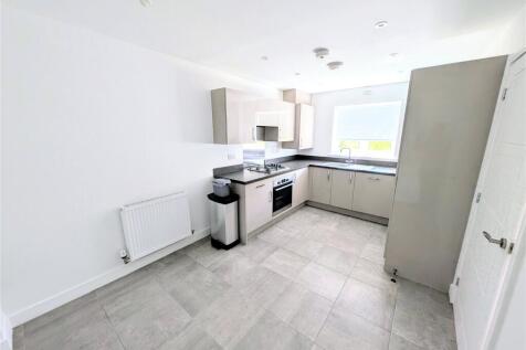 Berwick Close, Binfield, Bracknell, Berkshire, RG42 photo 3