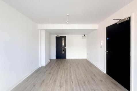 suite c, 60 Stamford New Road_office to let-3.jpg