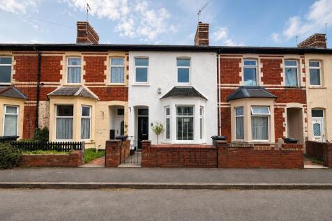2 bed terraced house in Canton
