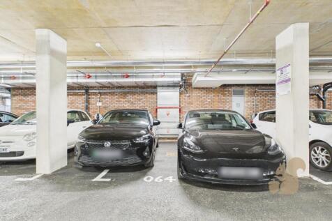 bb2e03c228e34d7ca139af974dff9dcf_100_CAM01814G0-PR