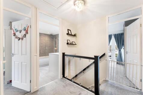 Lakeside View-Landing