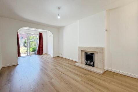 Cobden Avenue, Leamington Spa photo 4