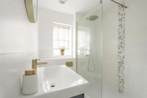 Hosey_Road_Ensuite.jpeg