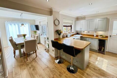 Kitchen/Family Room