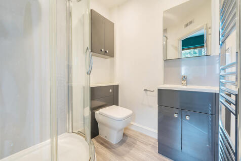 1343927-19-68a5f4...