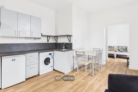 Kitchen &amp; Living area