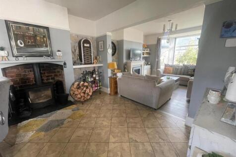 Living / Dining Room