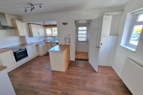 Kitchen &amp; dining room.jpg