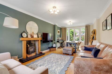 Living/Dining Room