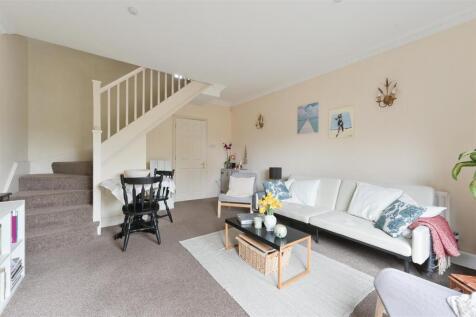 MEADE COURT 1  (4).jpg