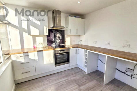 WhatsApp Image 2025-12-15 at 17.40.14 (1)