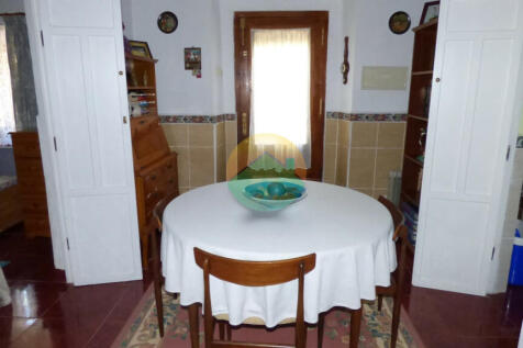 3 Bedroom Semi-Detached For Sale-PAL06-12