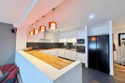 Living Room &amp; Kitchen