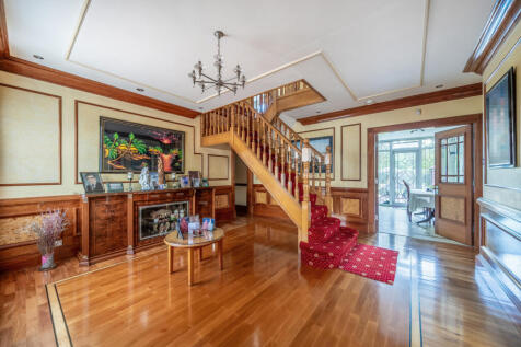 1355329-9-68c8555...