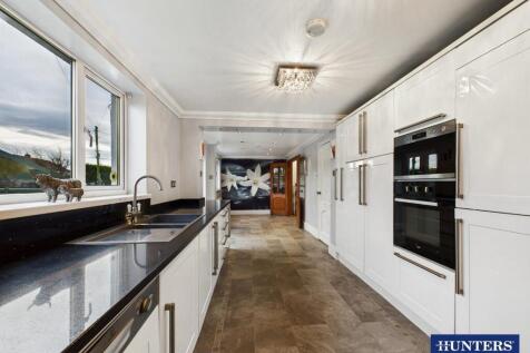 Family Dining Kitchen