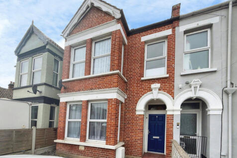 2 bed flat to rent Ellis Road, Clacton-on-Sea CO1